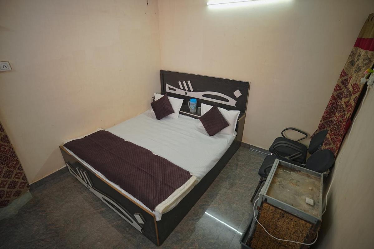 Apna Farmhouse - Private Villa with Pool & Play area - Near Fort -15 min to Ellora Caves - Housity