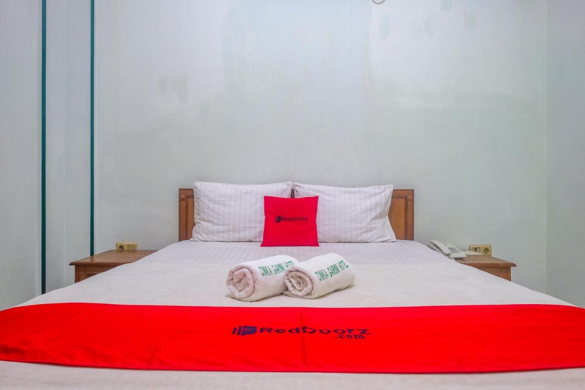 RedDoorz near XT Square Yogyakarta - Housity