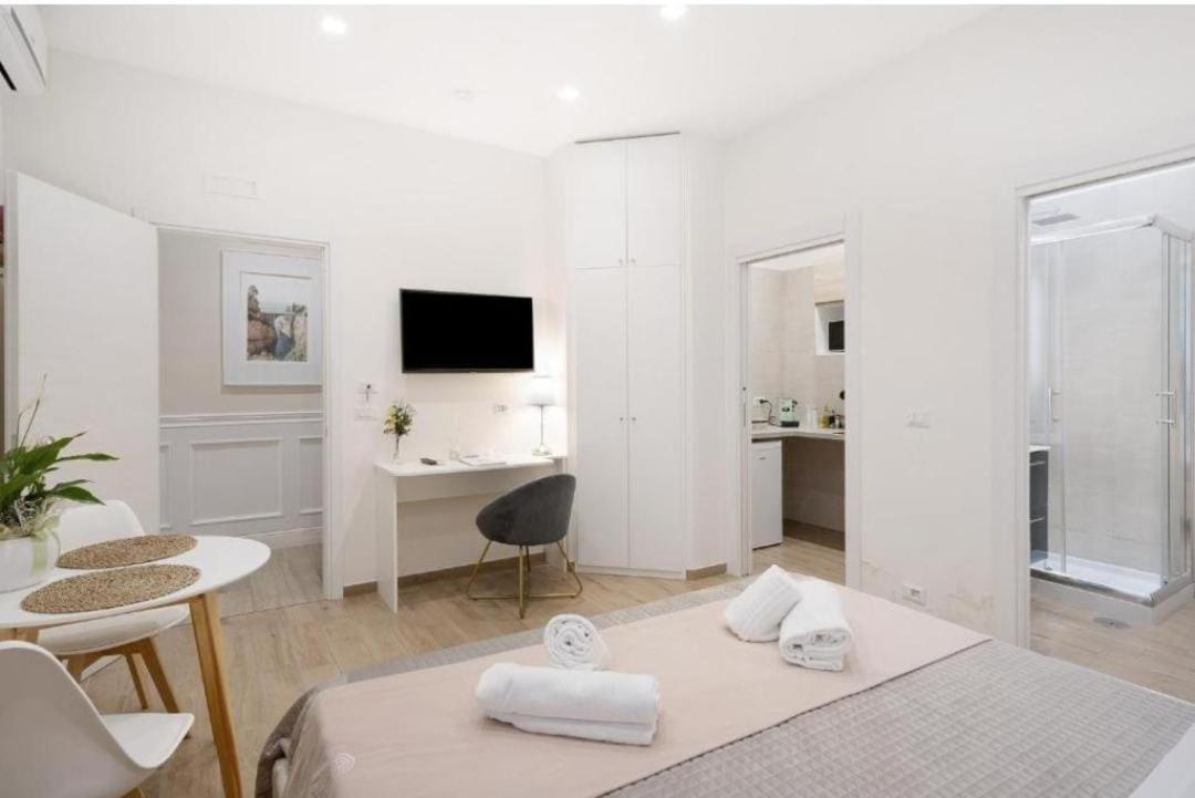 Pompei Luxury Suite - Housity