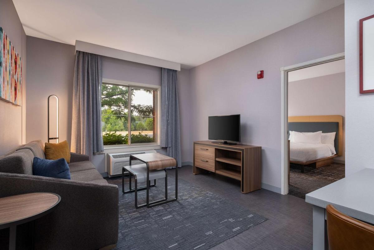 Homewood Suites Medford - Housity