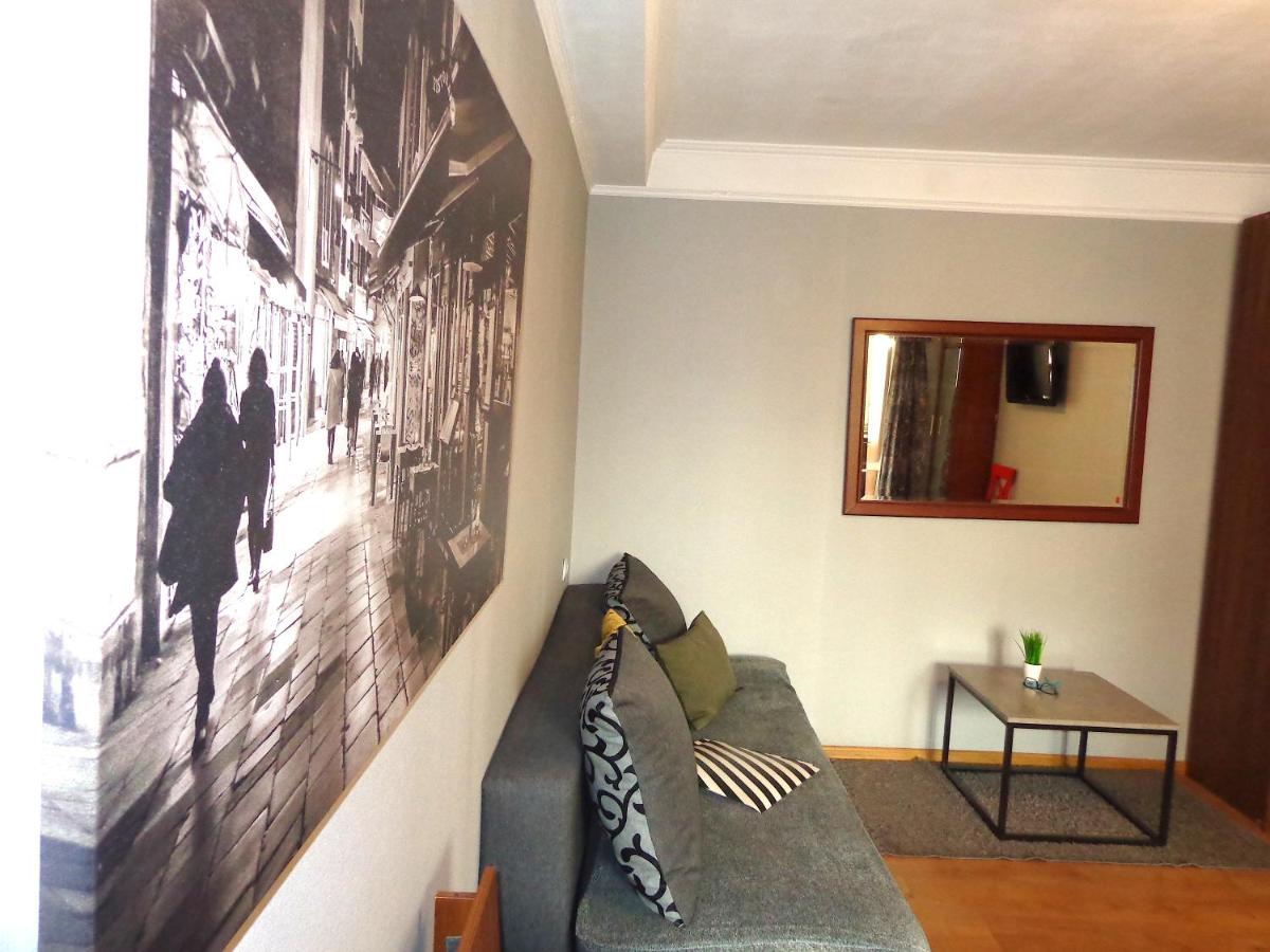 Apartment Olympyska on Velyka Vasylkyvska 45 - Housity