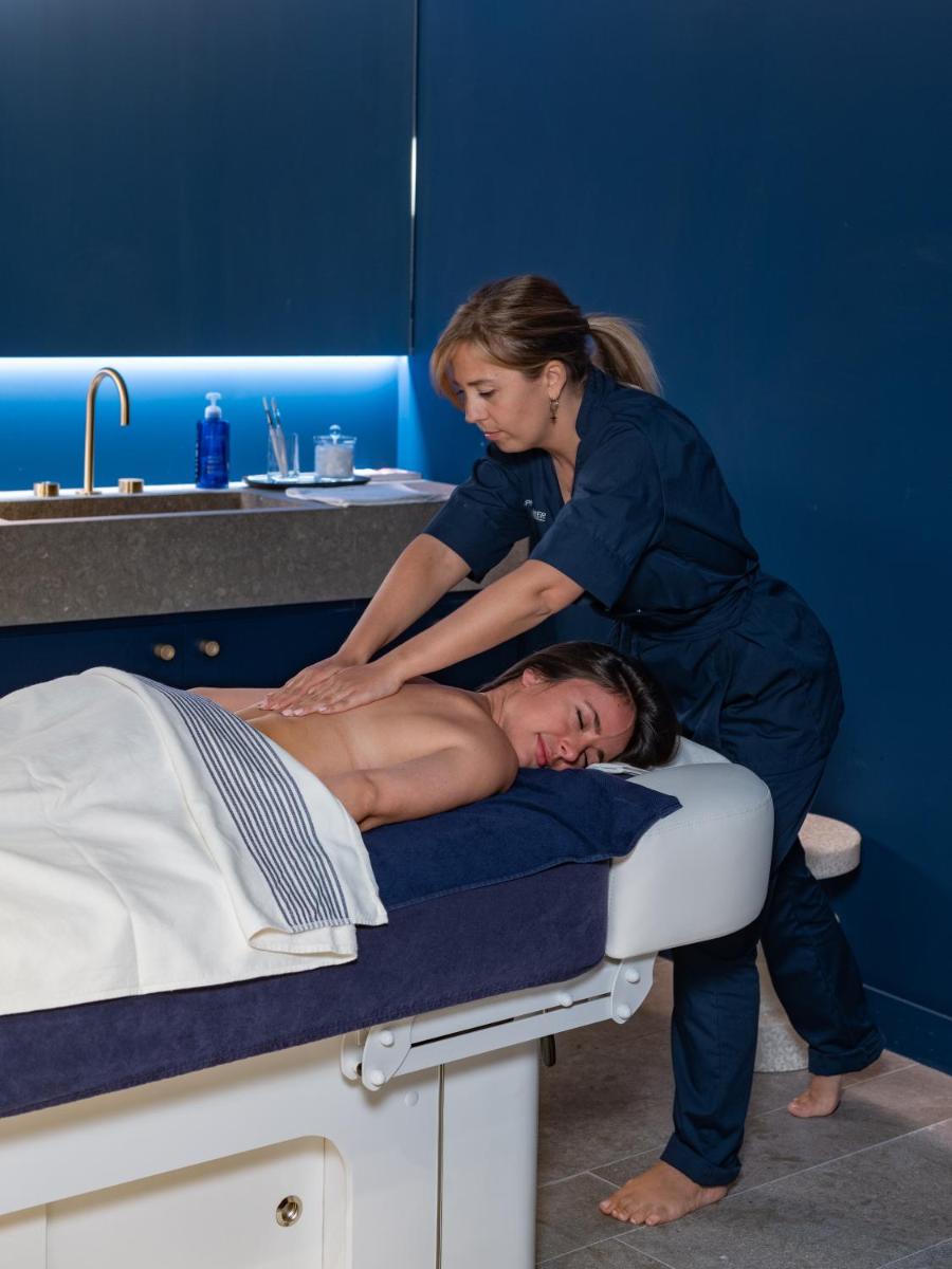 Clients de l'établissement Bleu Hôtel & Spa