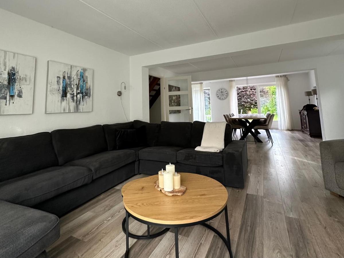 Big Family villa 12p big garden with bathtub and jacuzzi - Housity
