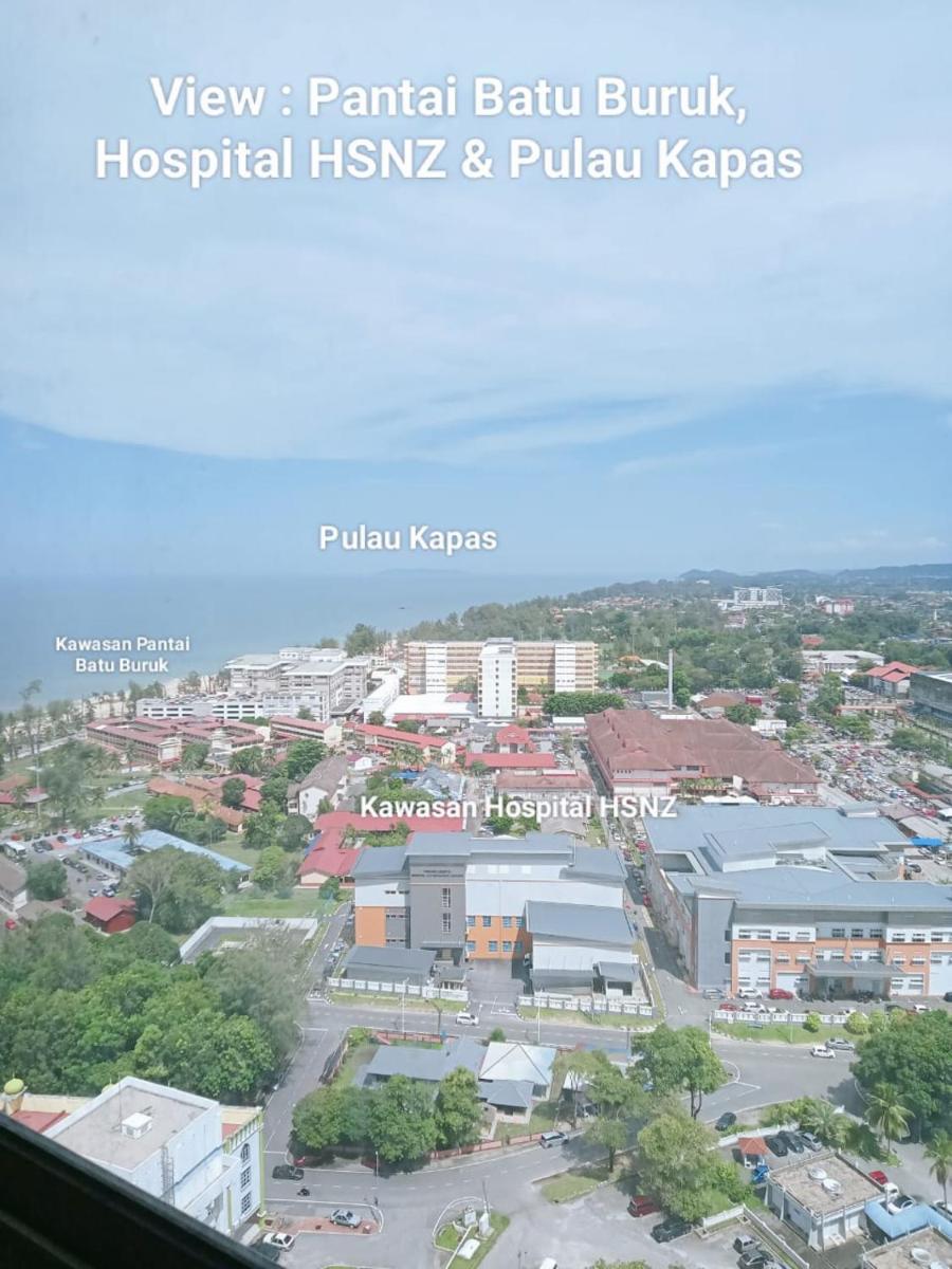 Rose Homestay Seaview Near Batu Buruk Beach, KTCC Mall, HSNZ and Drawbridge - Housity