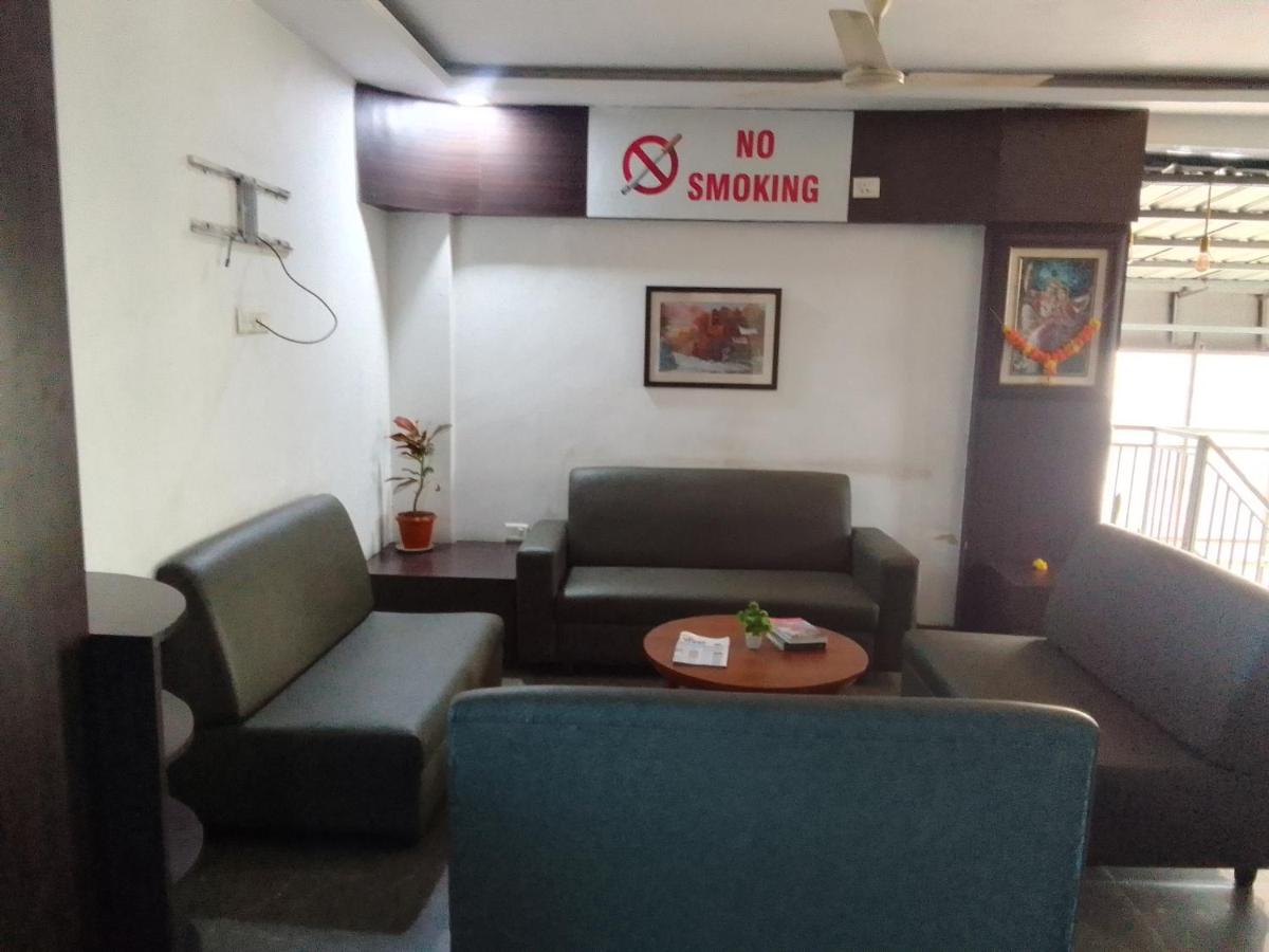 Hotel Anand inn - Housity