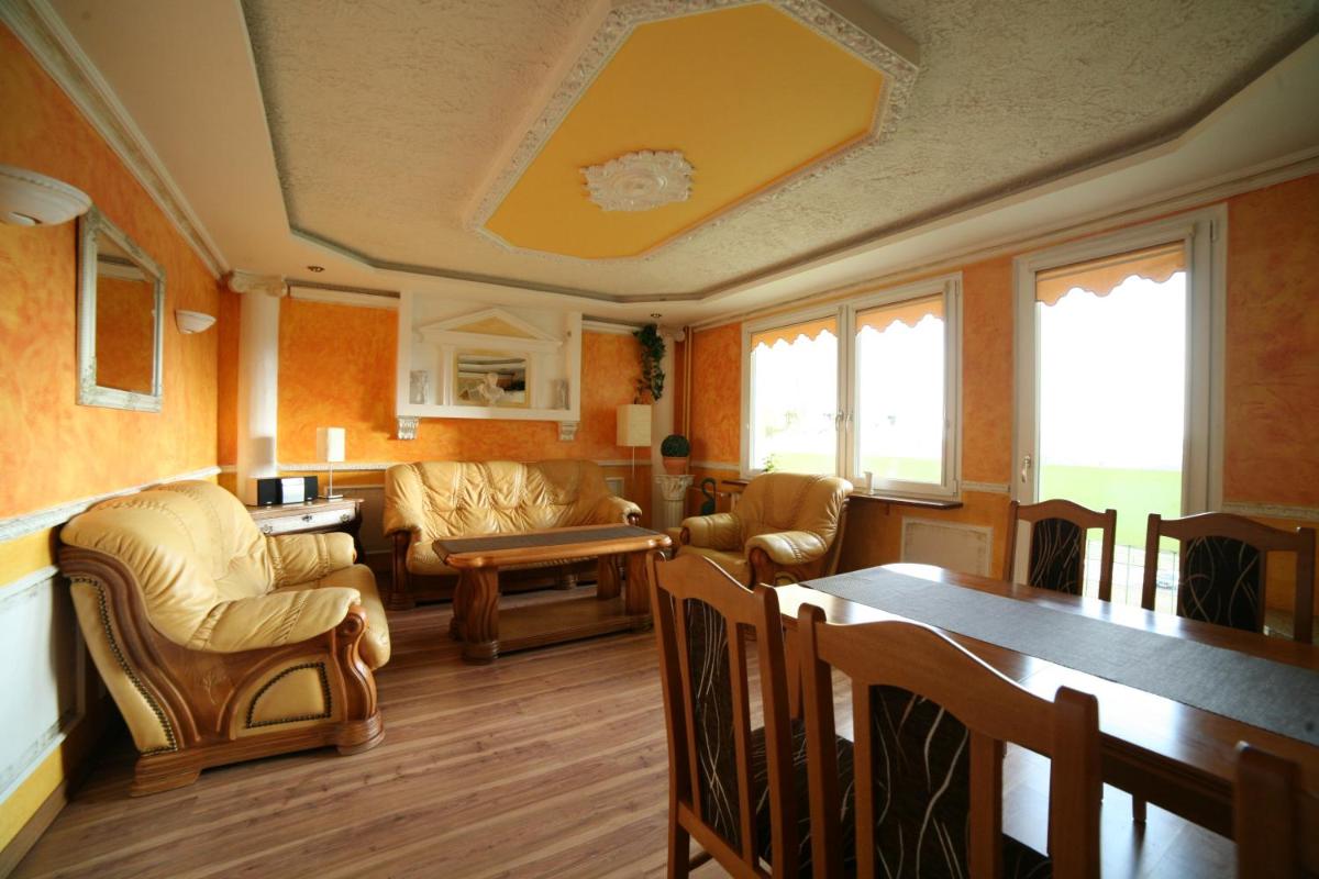 Apartamenty Podzamcze Wałbrzych - Housity