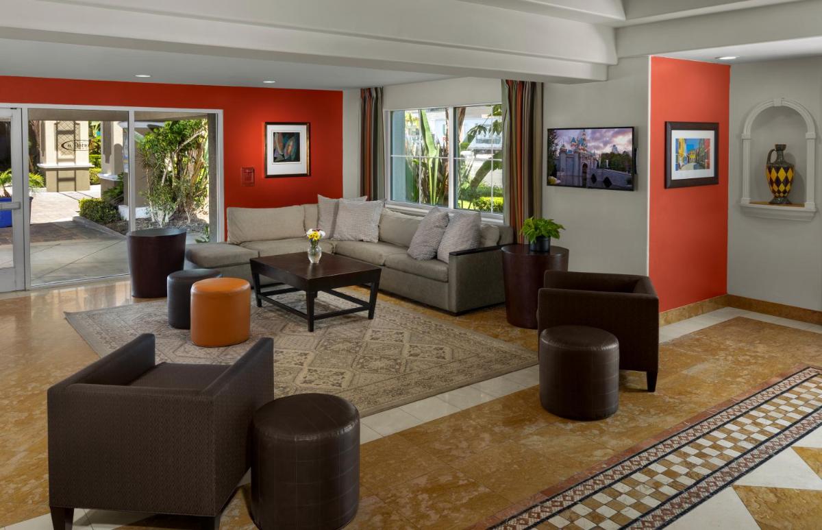 Anaheim Portofino Inn & Suites - Housity