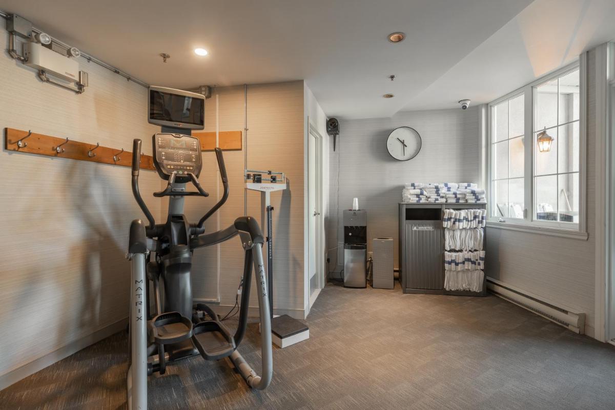 Holiday Inn Express & Suites Tremblant, an IHG Hotel - Housity
