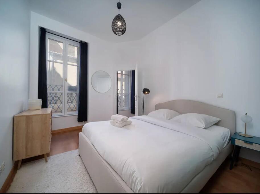 Chaleureux T3 Vieux Port - 2 salles de bains - Housity