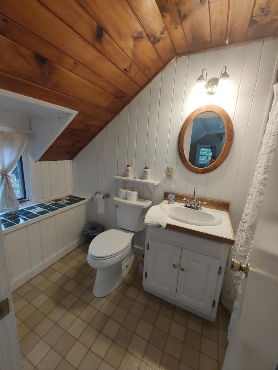 Doveberry Inn - Housity