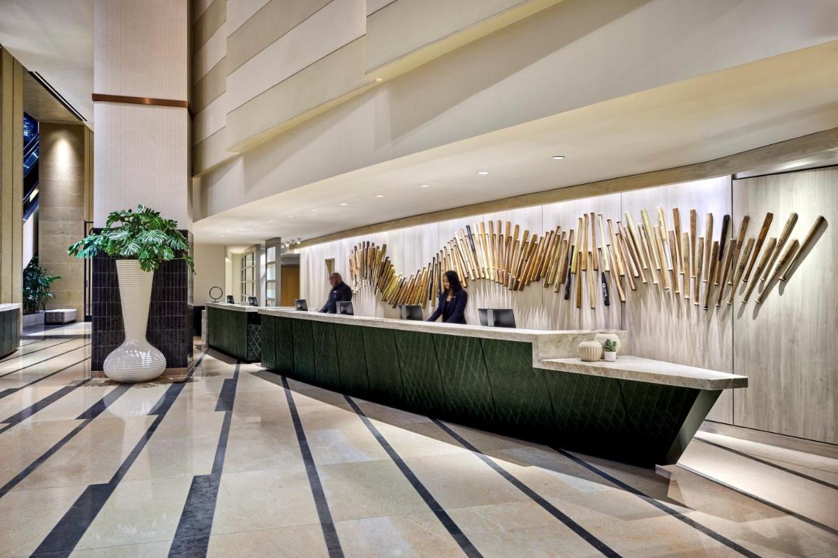 Omni San Diego Hotel - Housity