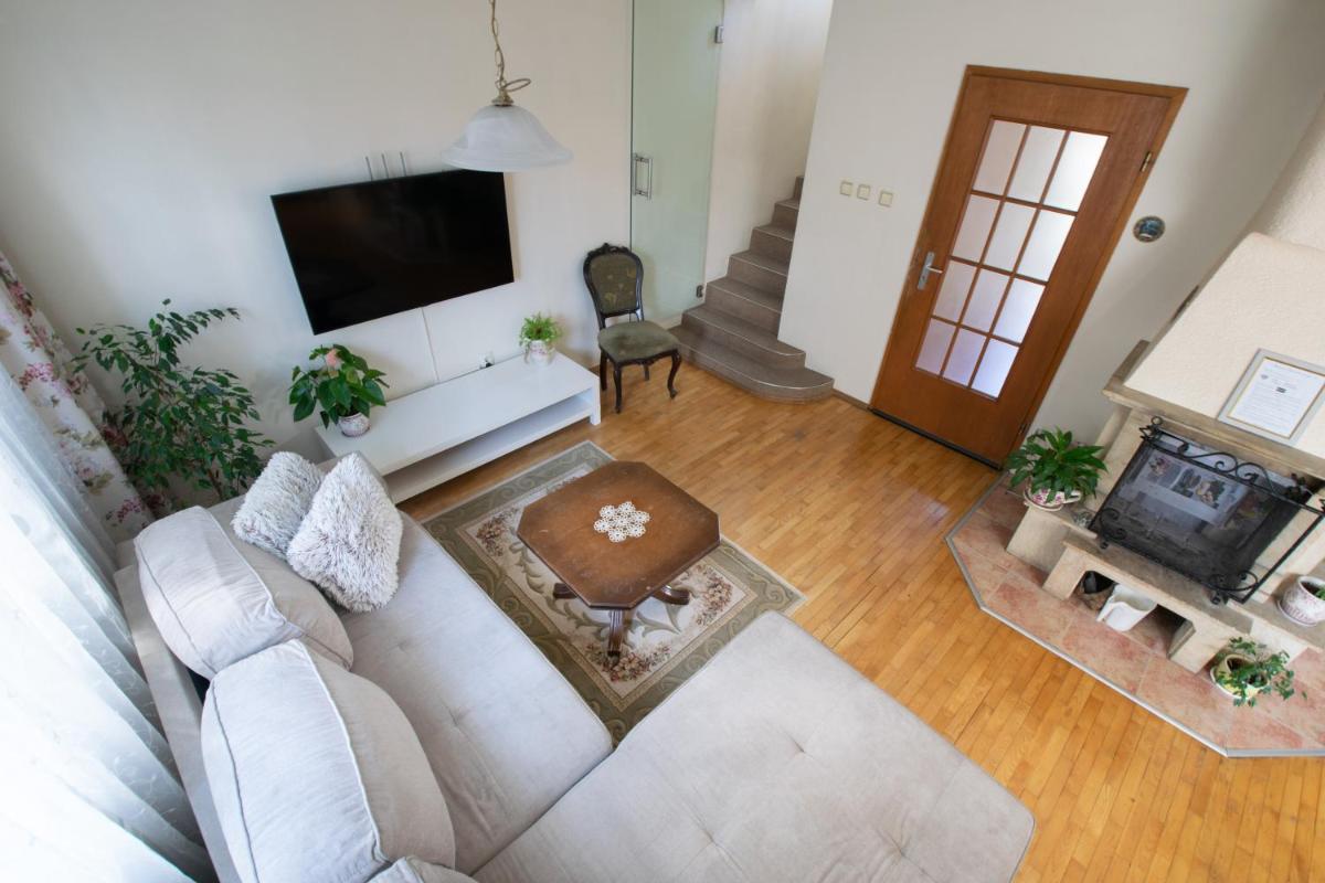 Cosy, quiet house with Vitosha view near Paradise - Housity
