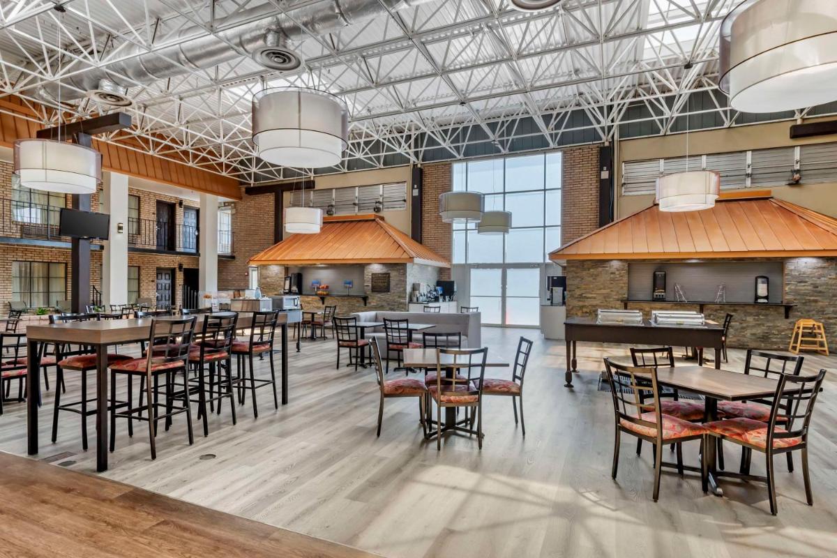 Best Western of Alexandria Inn & Suites & Conference Center - Housity
