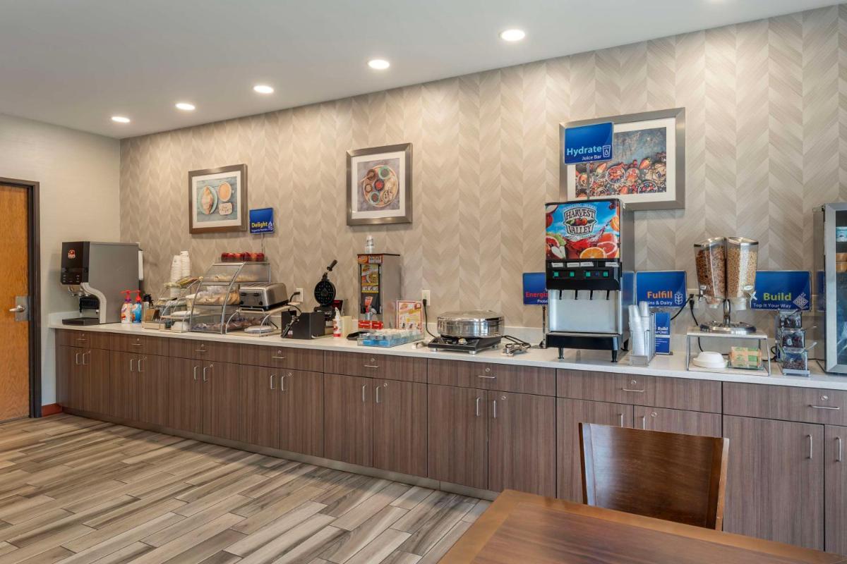 Best Western St. Clairsville Inn & Suites - Housity