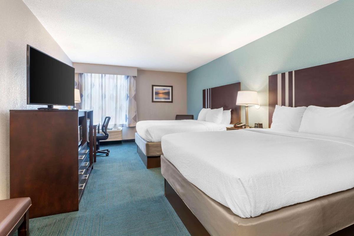 Best Western St. Clairsville Inn & Suites - Housity