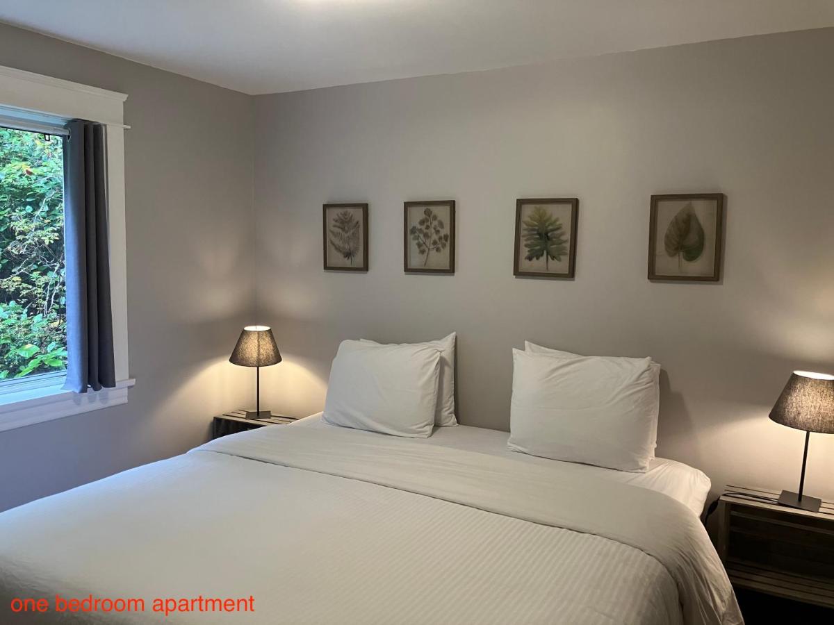 Sienna's Tree House (Tall Trees And Salty Breeze) - Housity