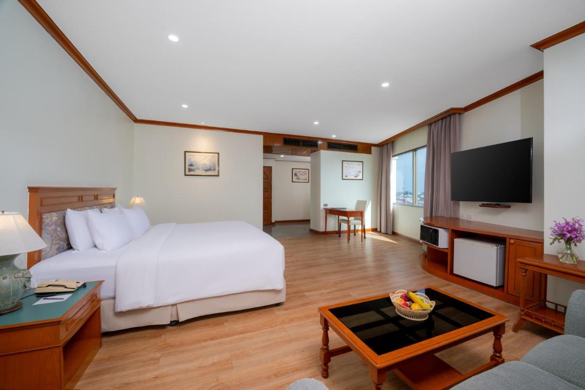 Star Convention Hotel - Housity