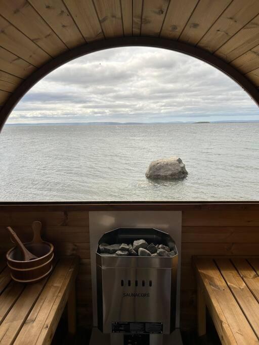 Private Waterfront Luxury with Hot Tub and Barrel Sauna - Housity