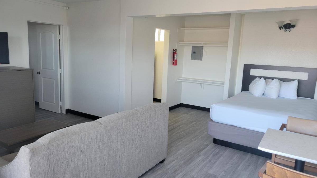 MC Pacific Inn & Suites Torrance - Housity