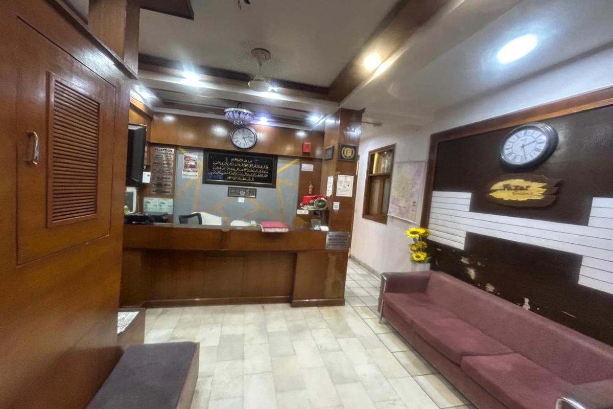 Suitetrails - The Fazar Residency Near Hazrat Nizamuddin Dargah