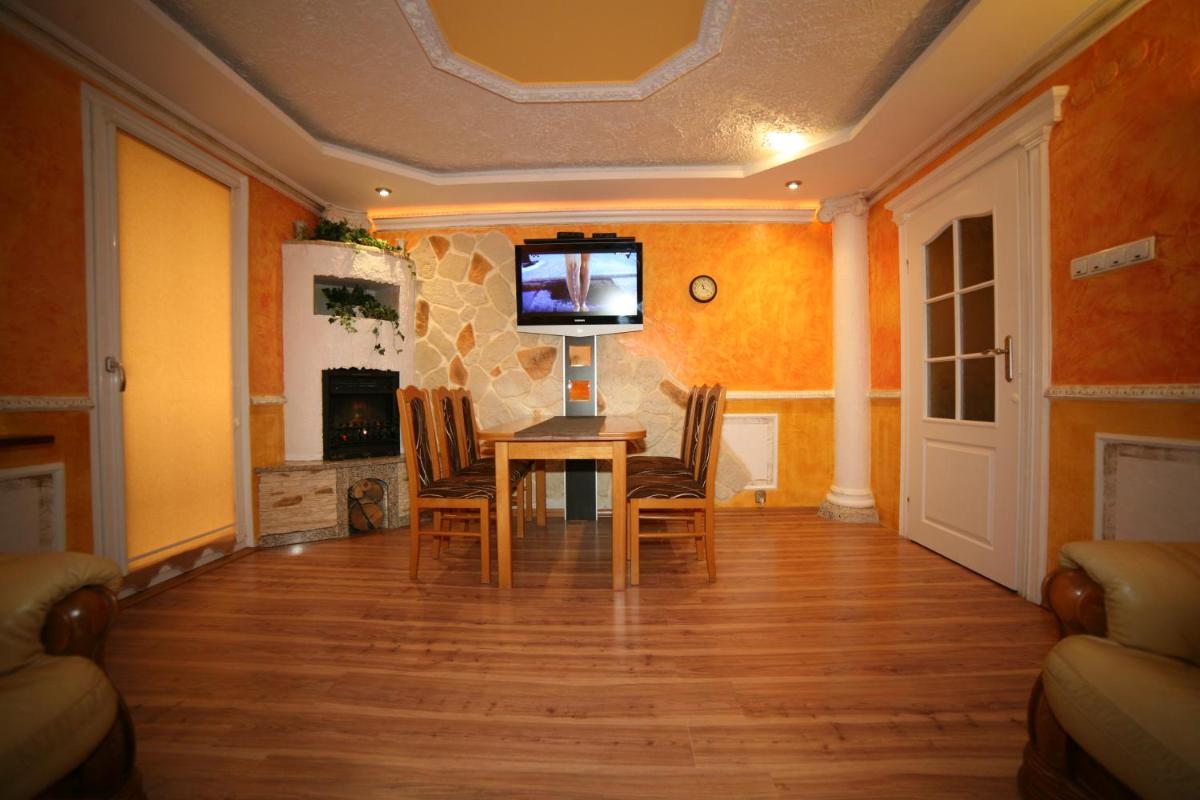 Apartamenty Podzamcze Wałbrzych - Housity