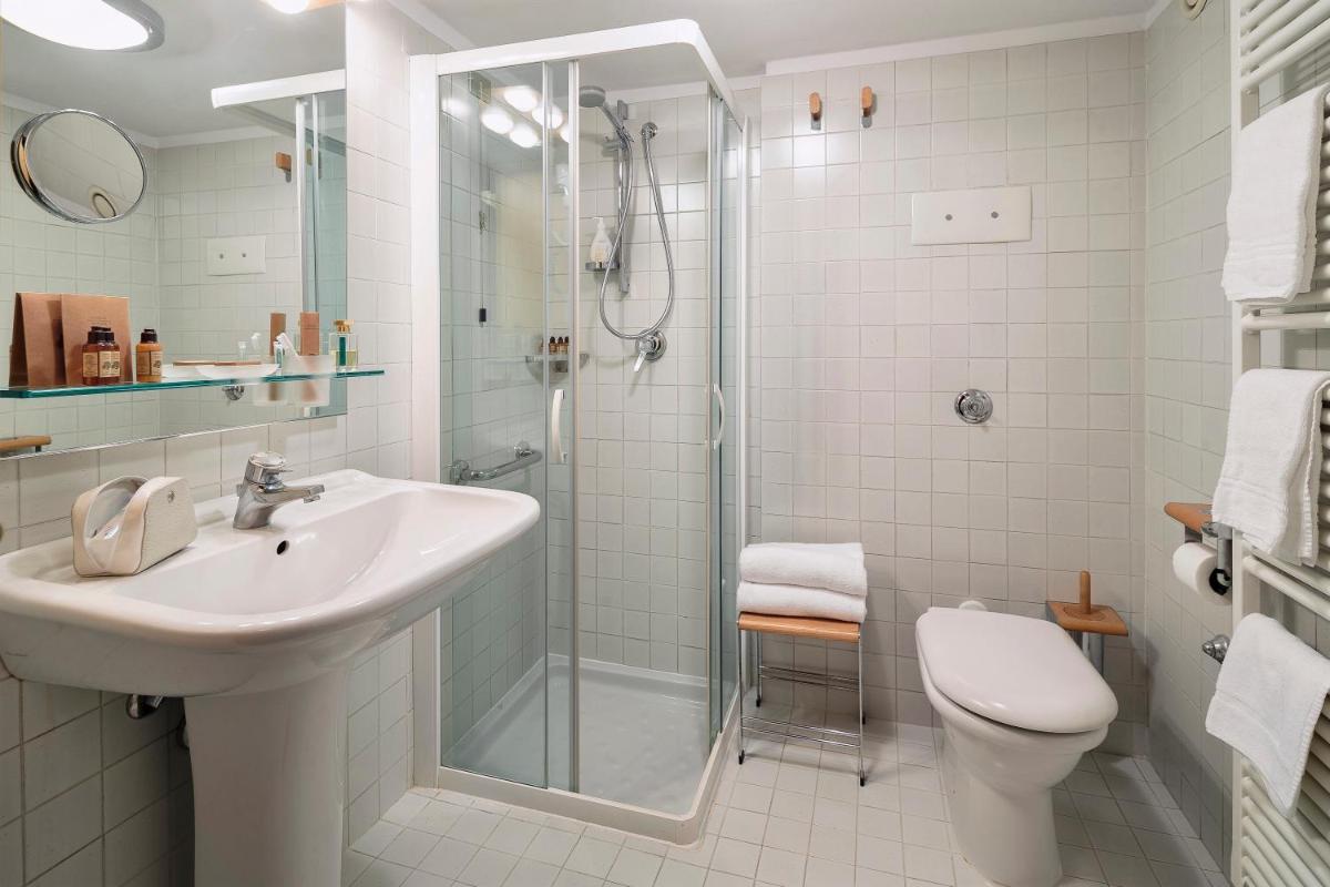 Hotel Cristallino d'Ampezzo - Housity