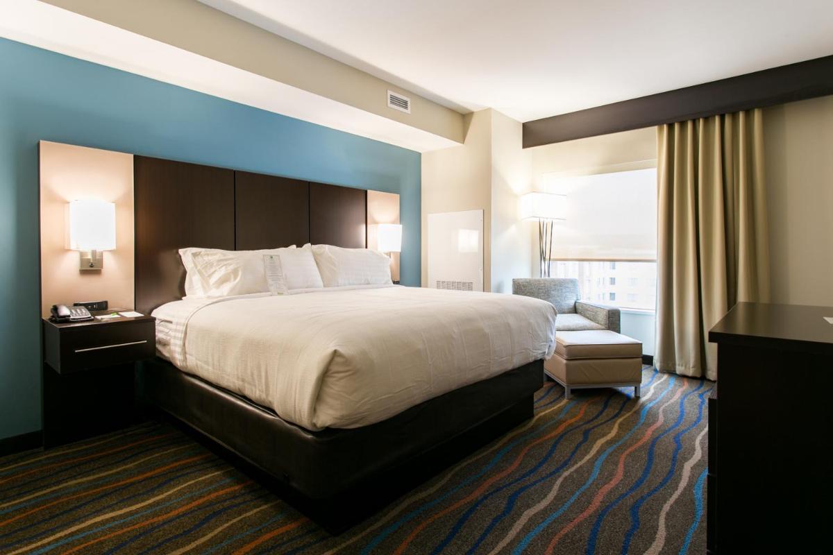 Holiday Inn Hotel & Suites Chattanooga, an IHG Hotel - Housity