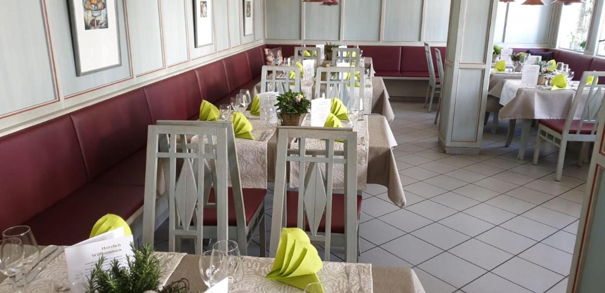 Hotel Gasthof am Schloß - Housity