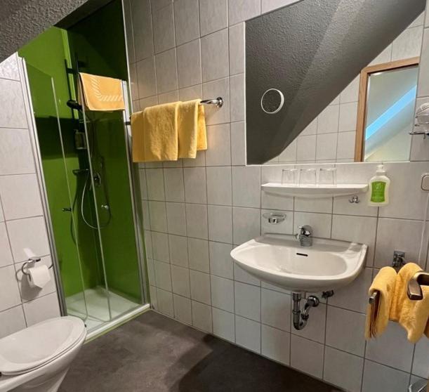 Hotel Gasthof am Schloß - Housity
