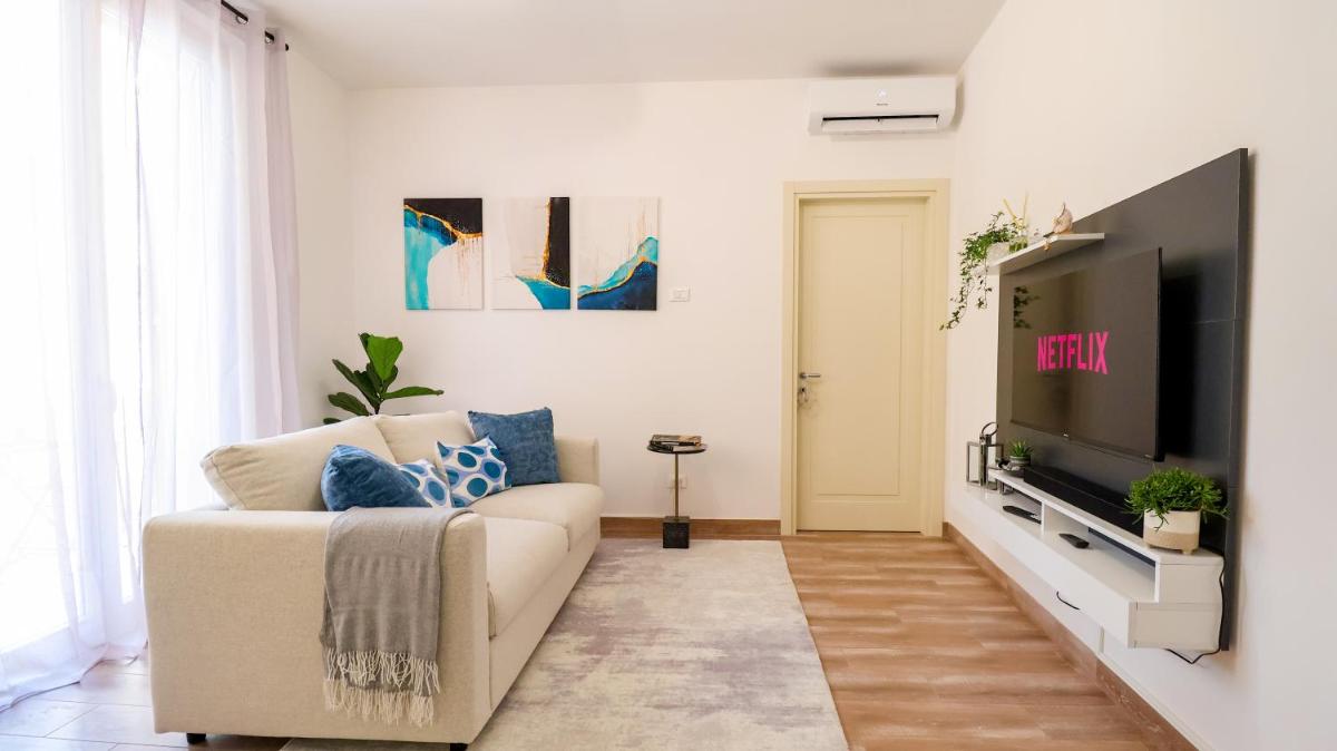 TUSCAN LUXURY APARTMENT in the Centre - with Wi-Fi, Gym, Terrace - Housity