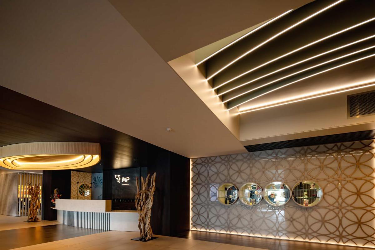 Hotel Plaza - site du Futuroscope - Housity