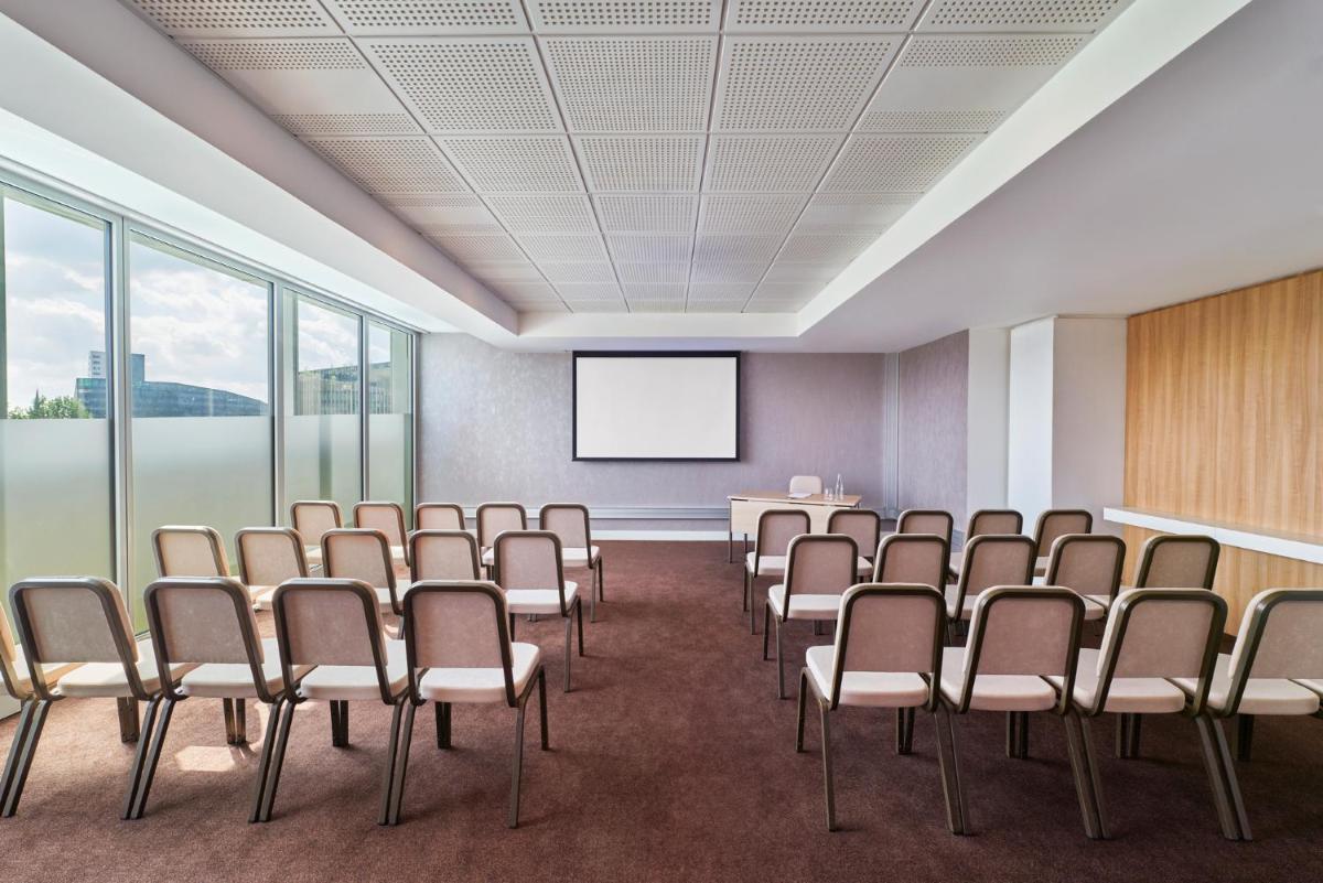 Espace de conférence ou salle de réunion dans l'établissement Hôtel Barrière Lille