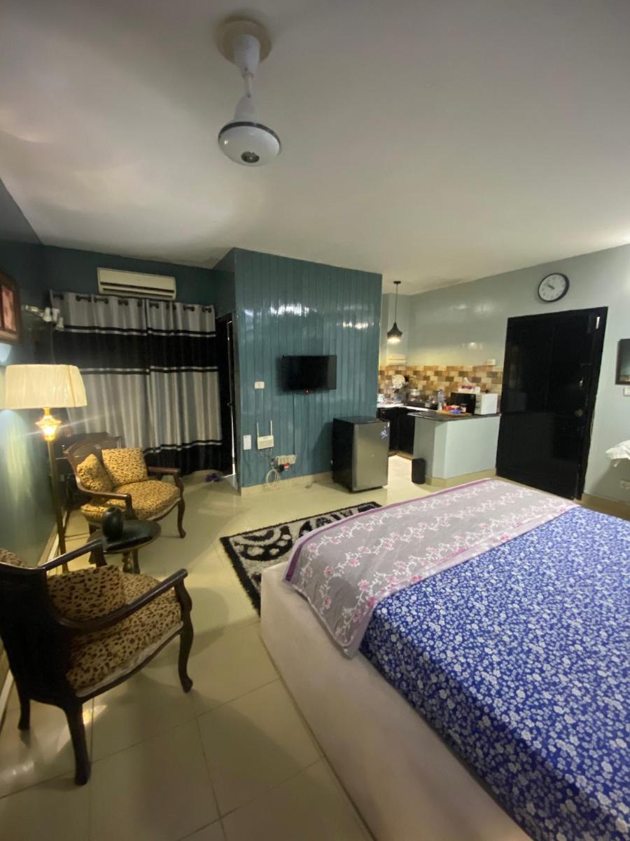 Studio Apartment in Diplomatic Enclave - Hizvo