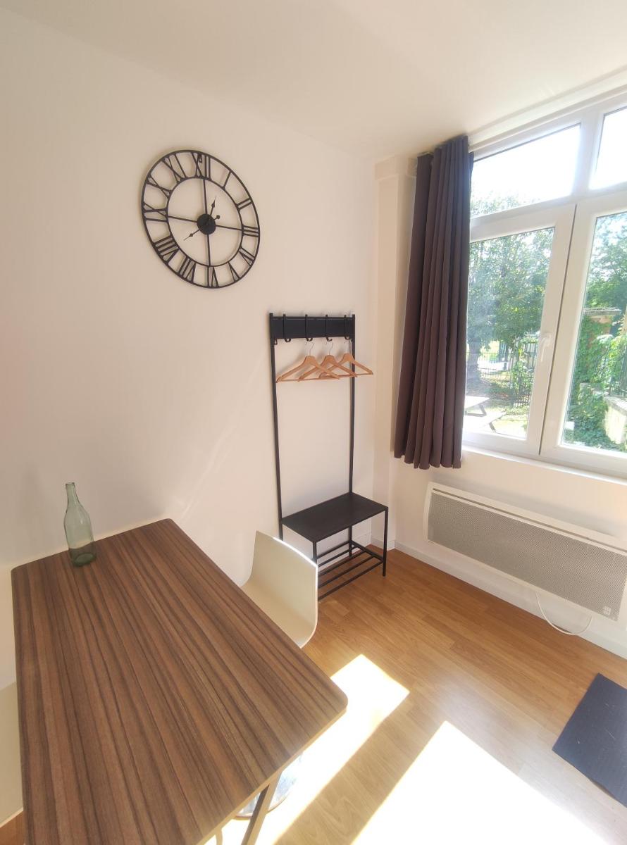 L'Ecrin d'Emile - Grand Studio Meublé au Calme - Housity