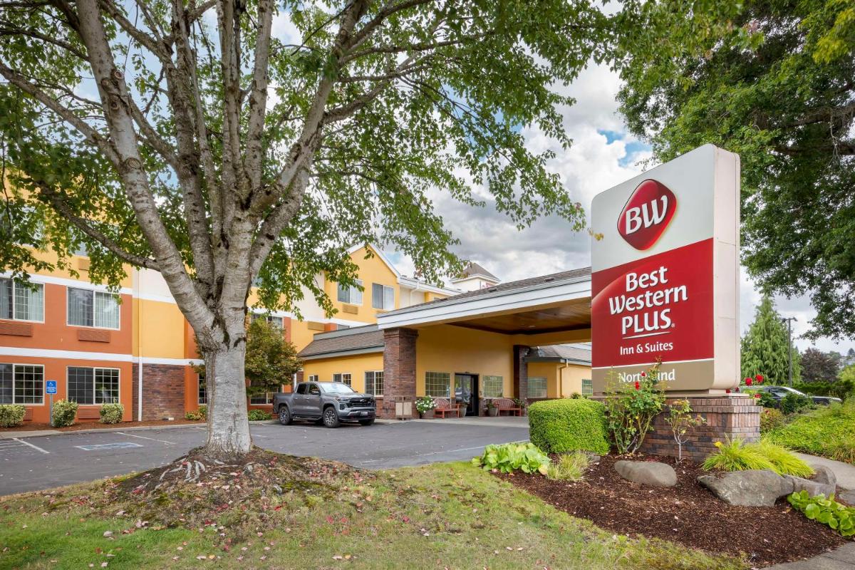 Best Western Plus Northwind Inn & Suites - Housity