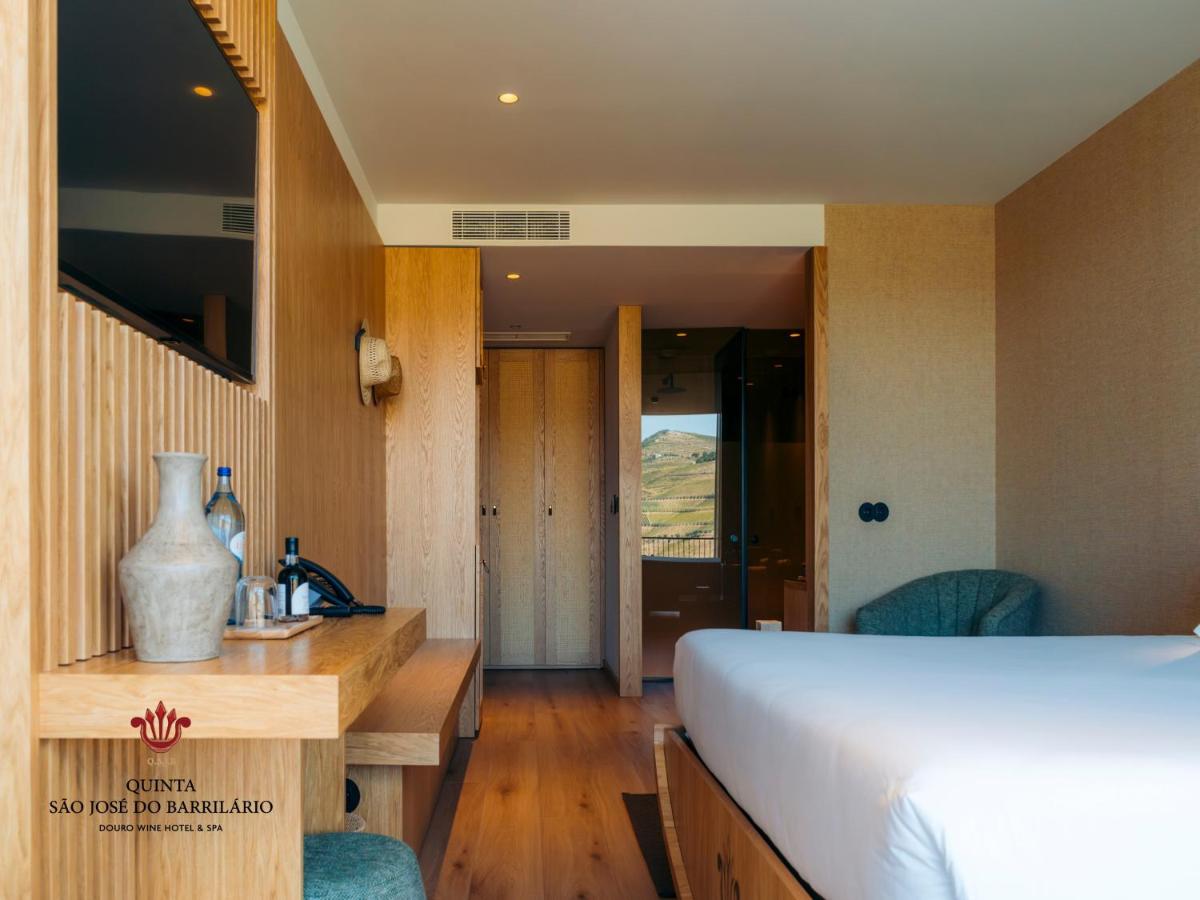 Uma cama ou camas num quarto em Barrilario Douro Wine Hotel e Spa - Quinta São Jose do Barrilario