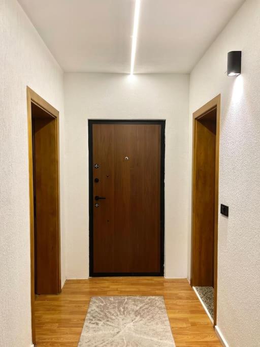 Spacious apartment in Prishtina - Housity