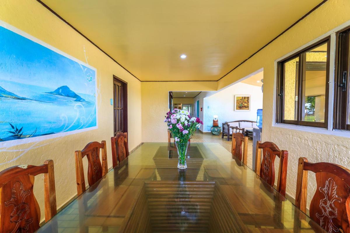 CMDC Private Beach House - Housity