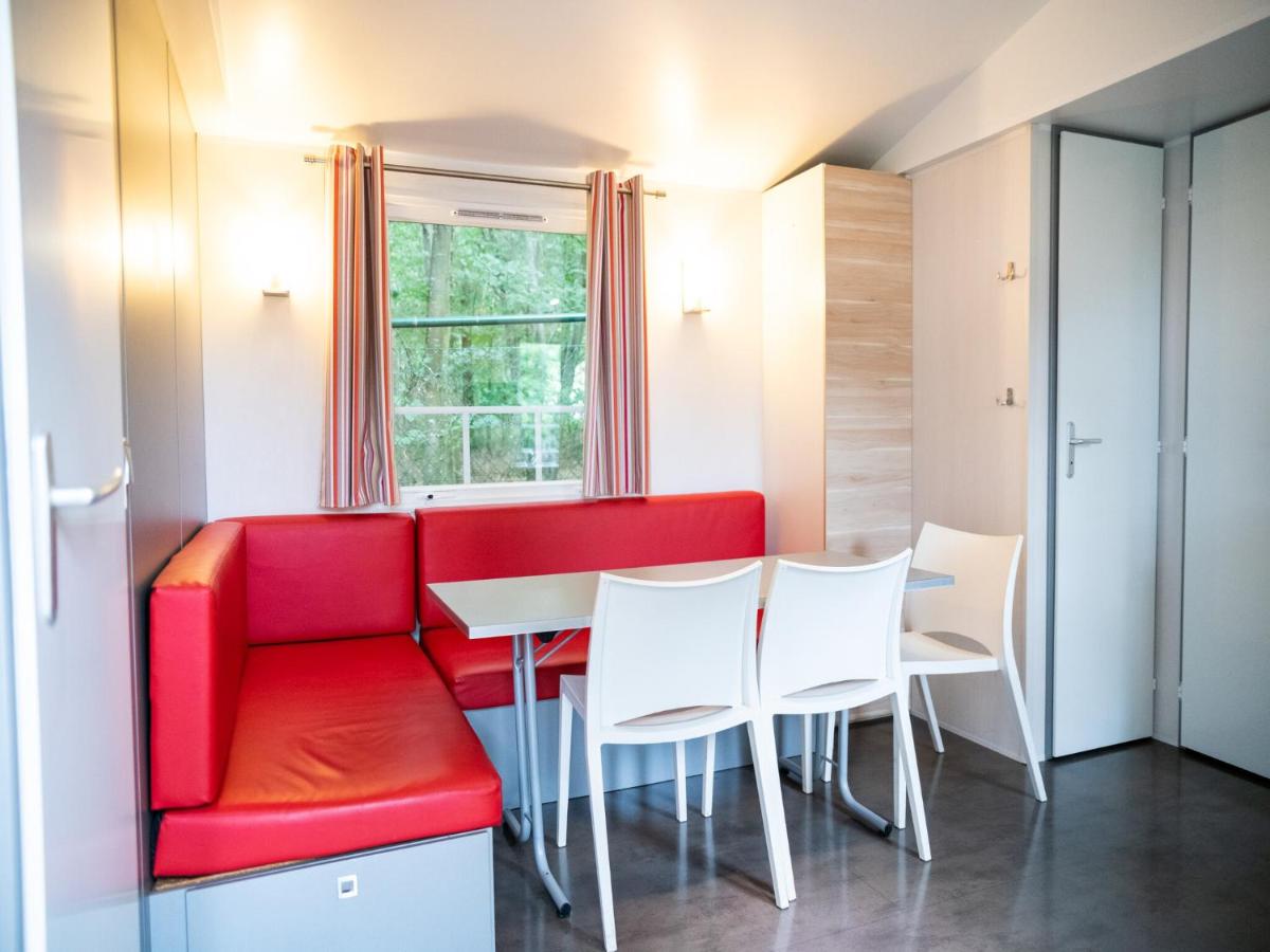 Fine chalet with microwave located in the Ardennes - Housity