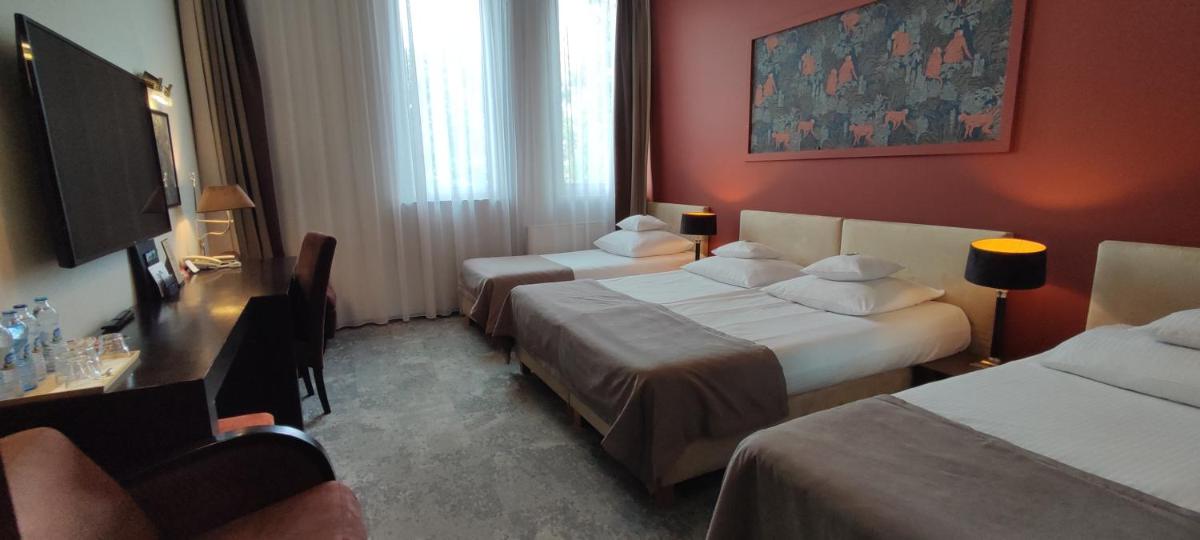 Hotel Szara Willa - Housity