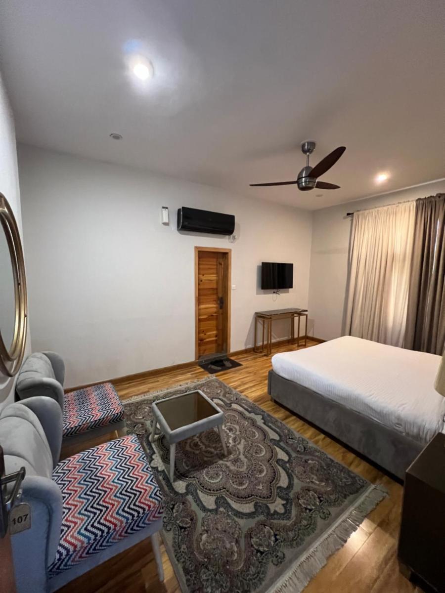 ISLE OF HIGHLAND TOURS Guest House - Housity