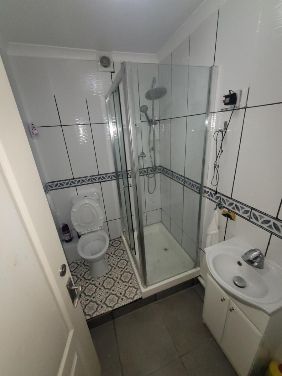Kosy RoomZ - Housity