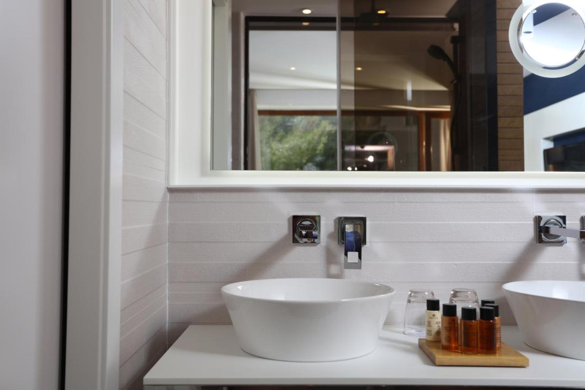 Un baño de Hotel Son Caliu Spa Oasis