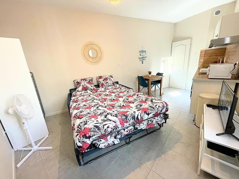 Studio bien équipé à 2 pas de la gare - Housity