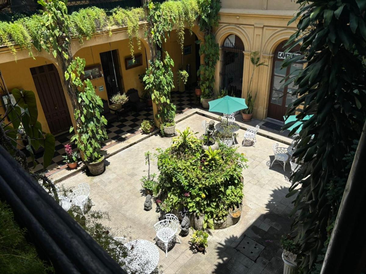 Hotel Spring - Housity