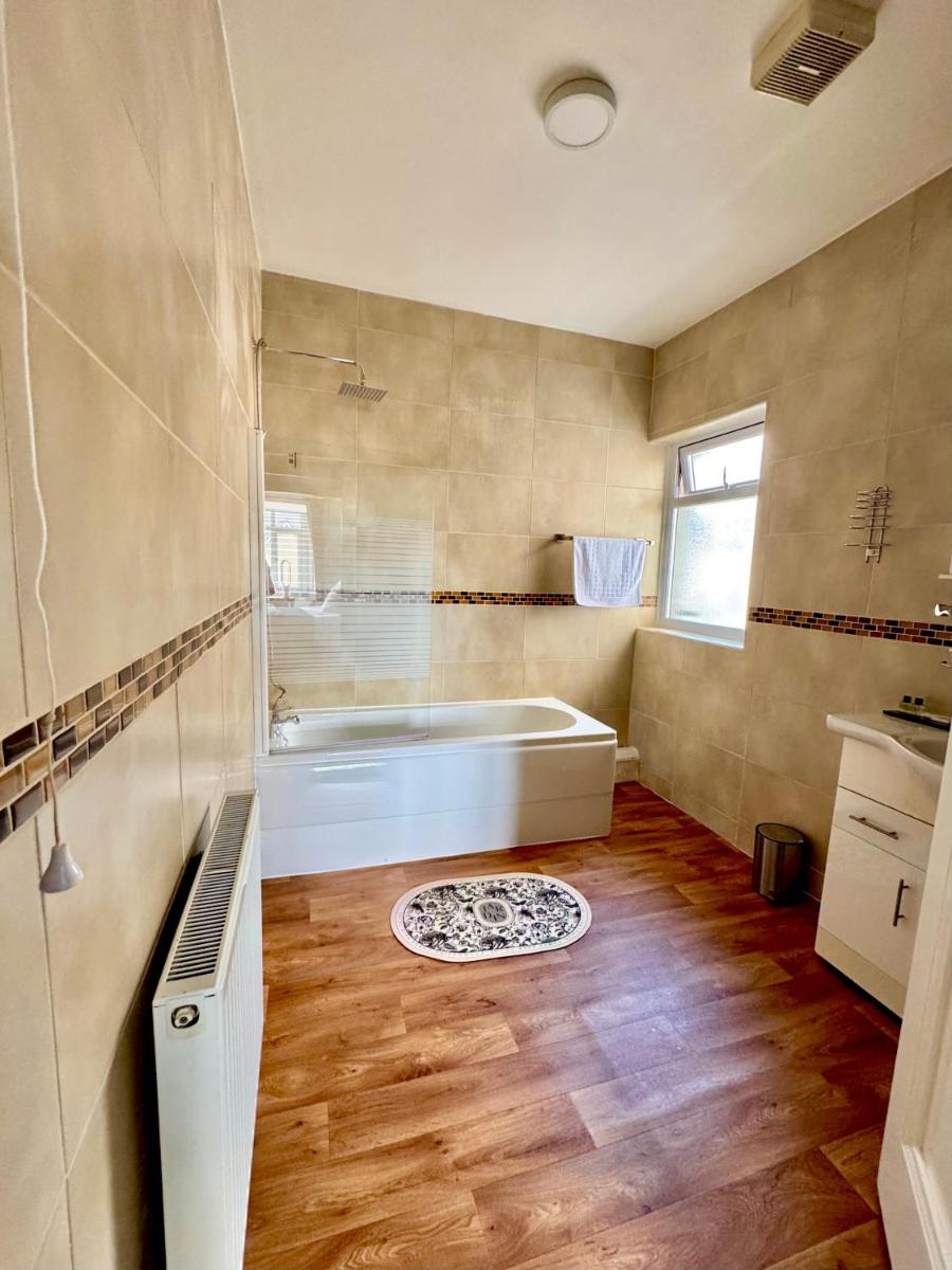 Coastal Park Accommodation - Housity