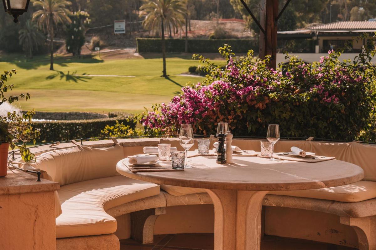 Jardín al aire libre en Sheraton Mallorca Arabella Golf Hotel