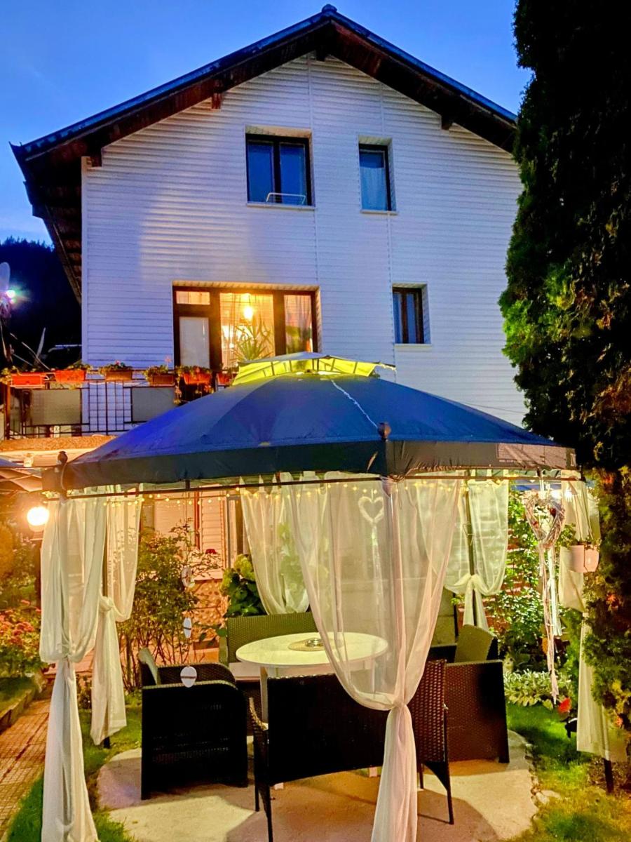 Niya Guest House - Housity