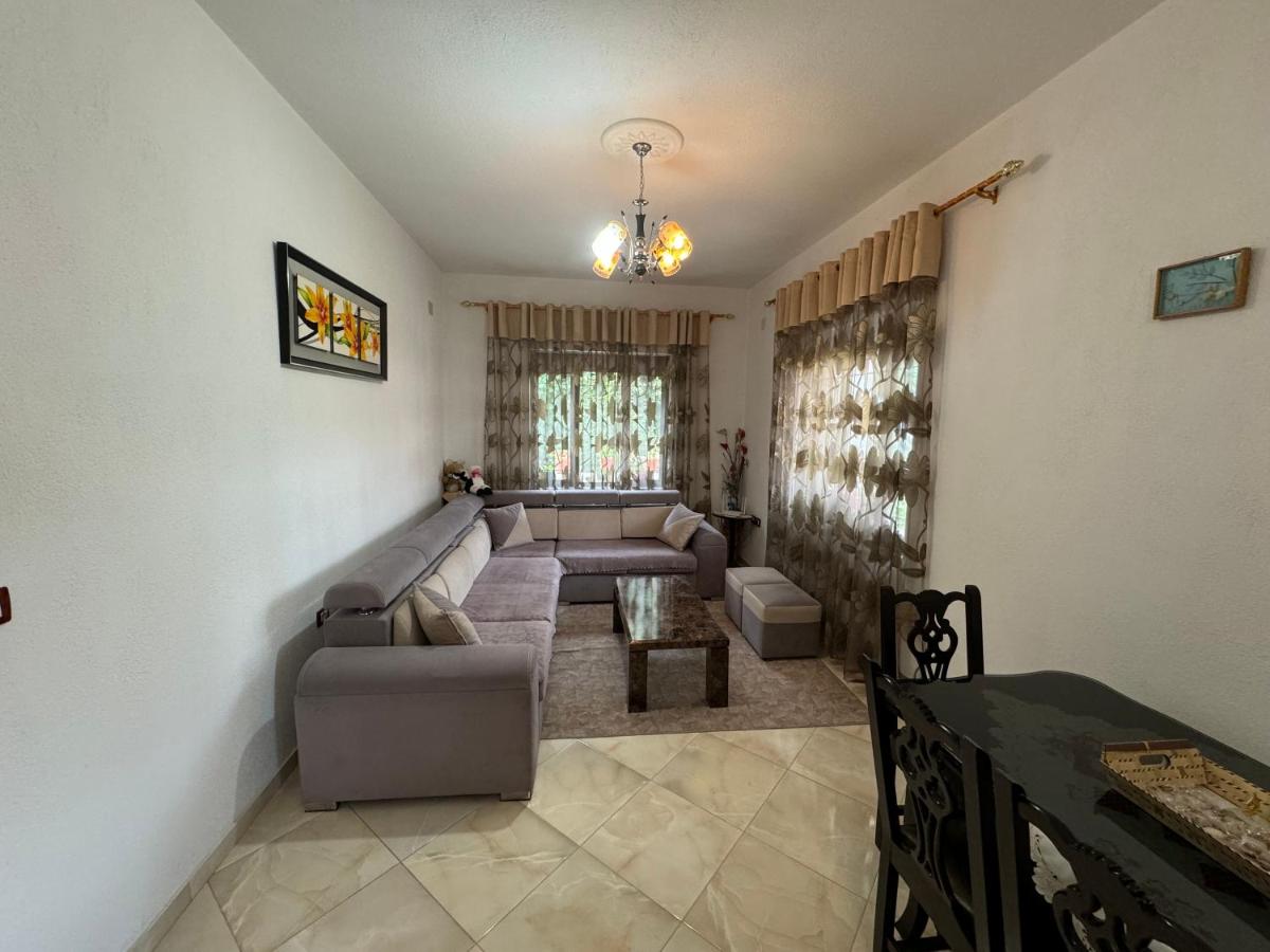 Guest House Pogradec 1 - Housity