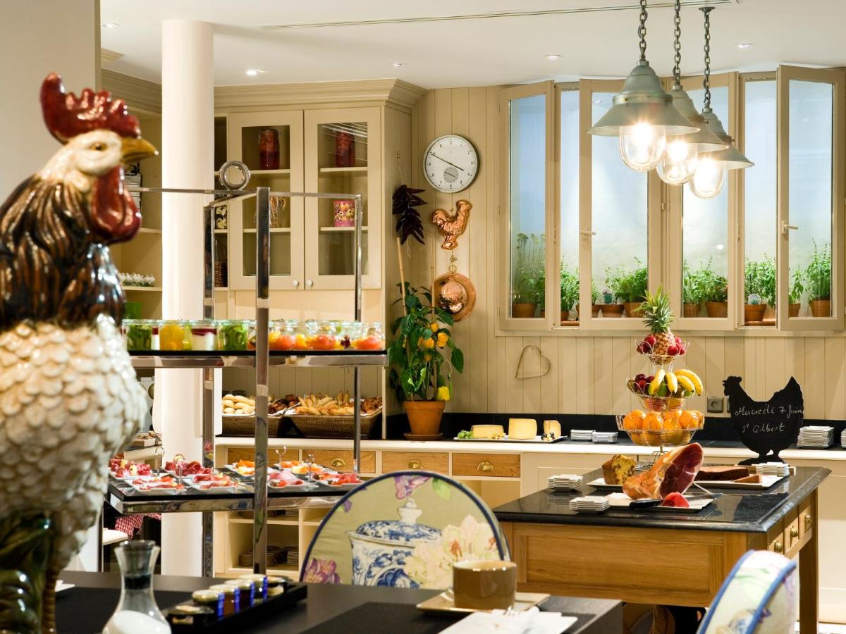 Nourriture dans l'hôtel ou à proximité
